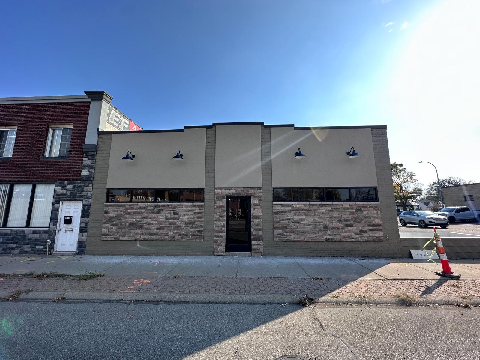 Commercial exterior painting