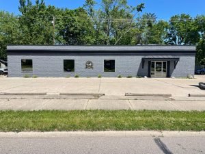 commercial building exterior painting